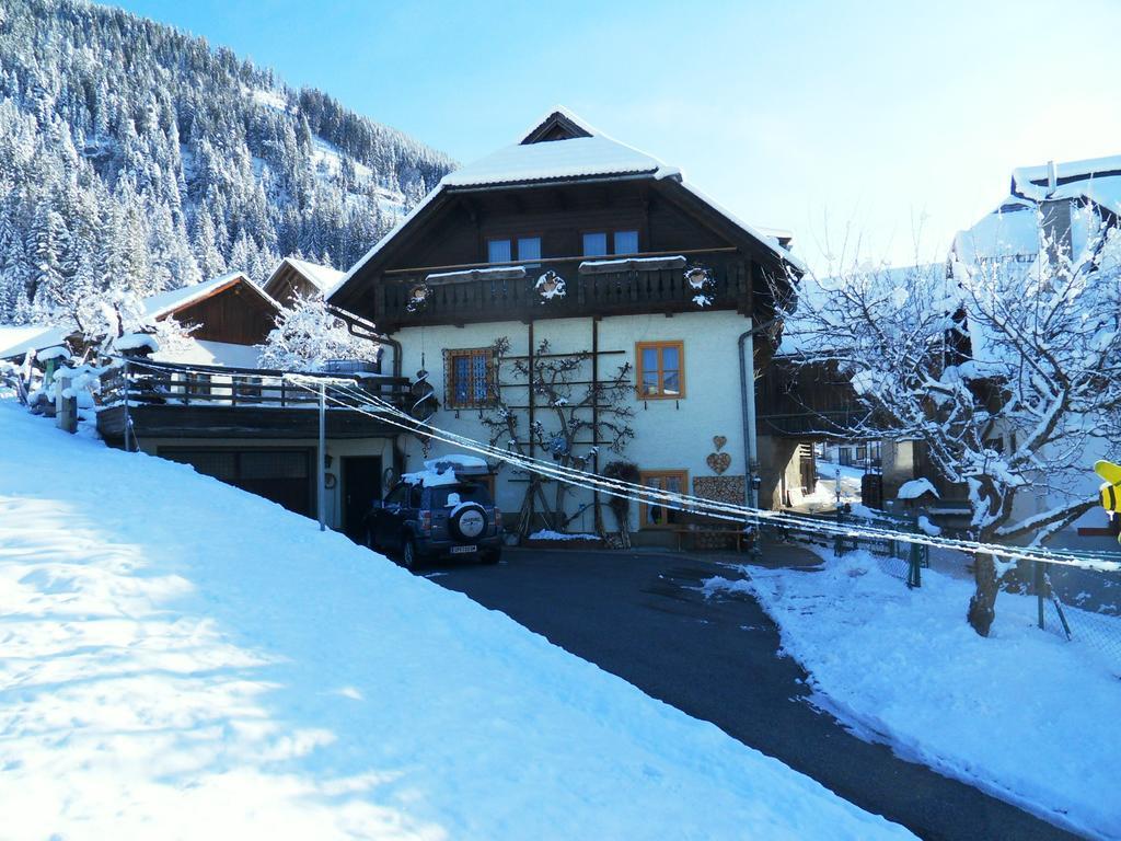 Apartamento Haus Waldblick Weissensee Exterior foto