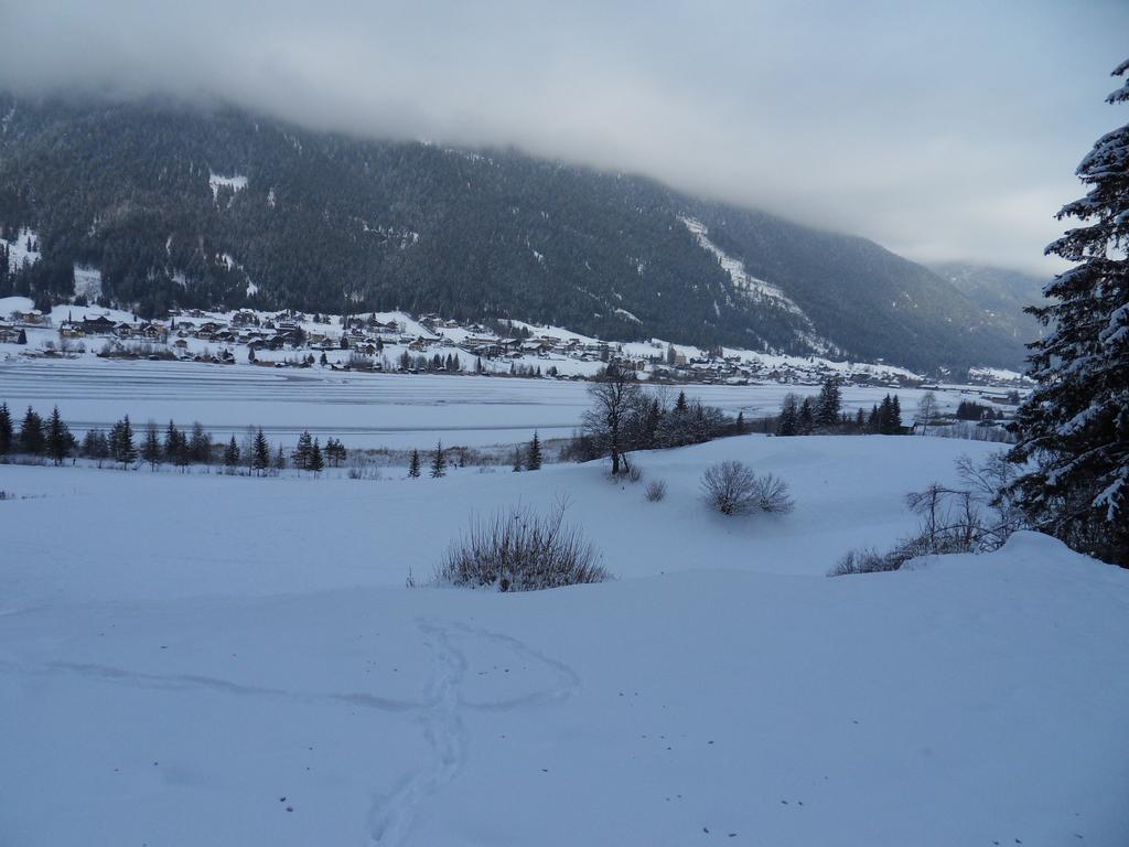 Apartamento Haus Waldblick Weissensee Exterior foto
