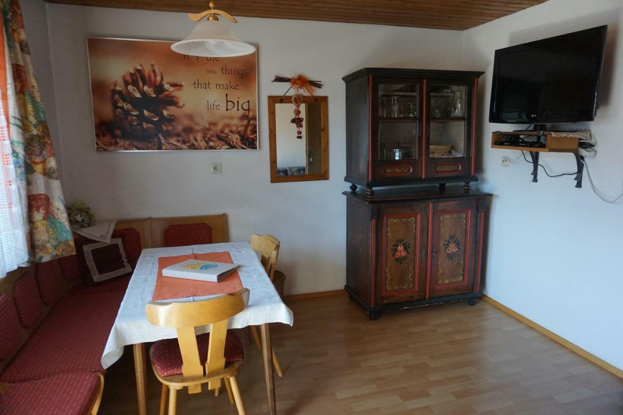 Apartamento Haus Waldblick Weissensee Exterior foto