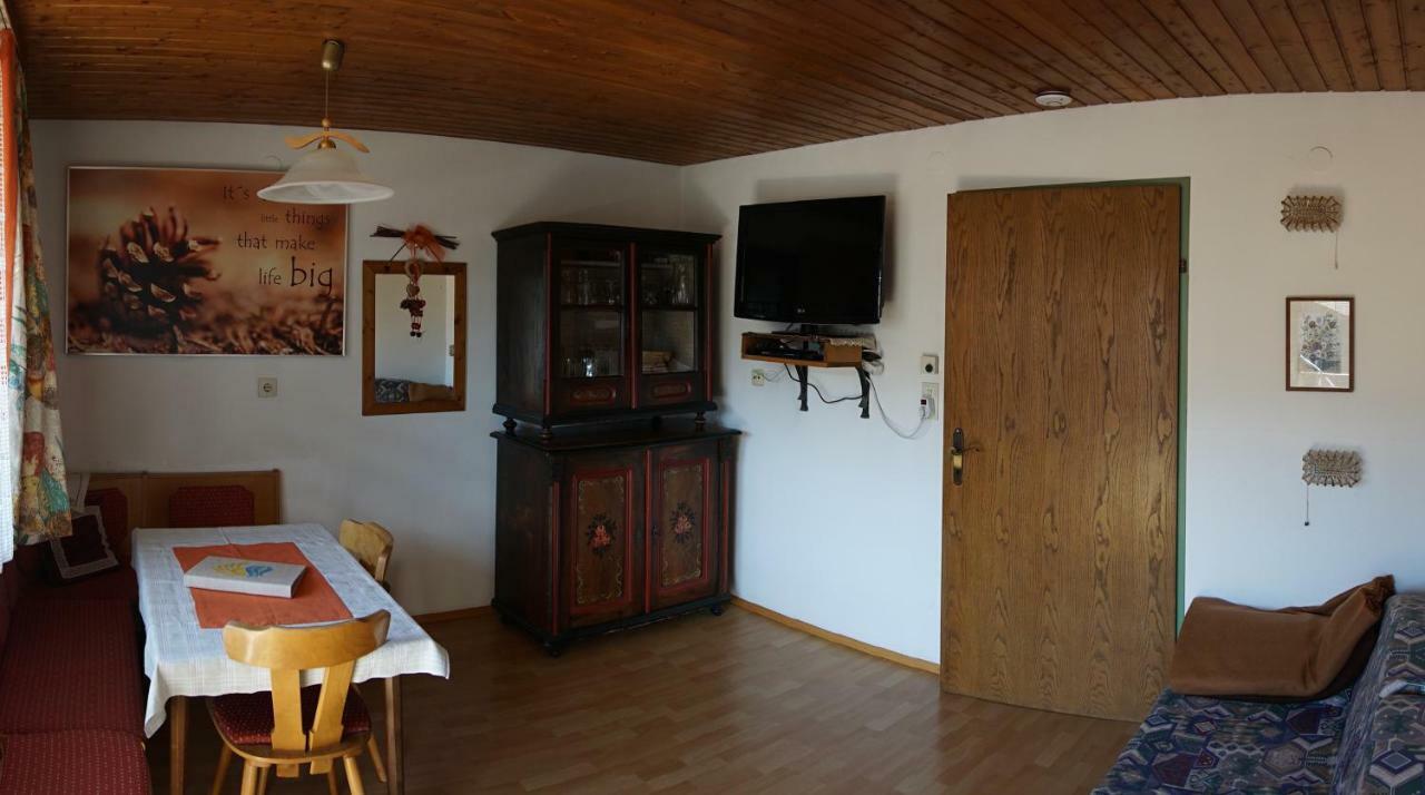 Apartamento Haus Waldblick Weissensee Exterior foto