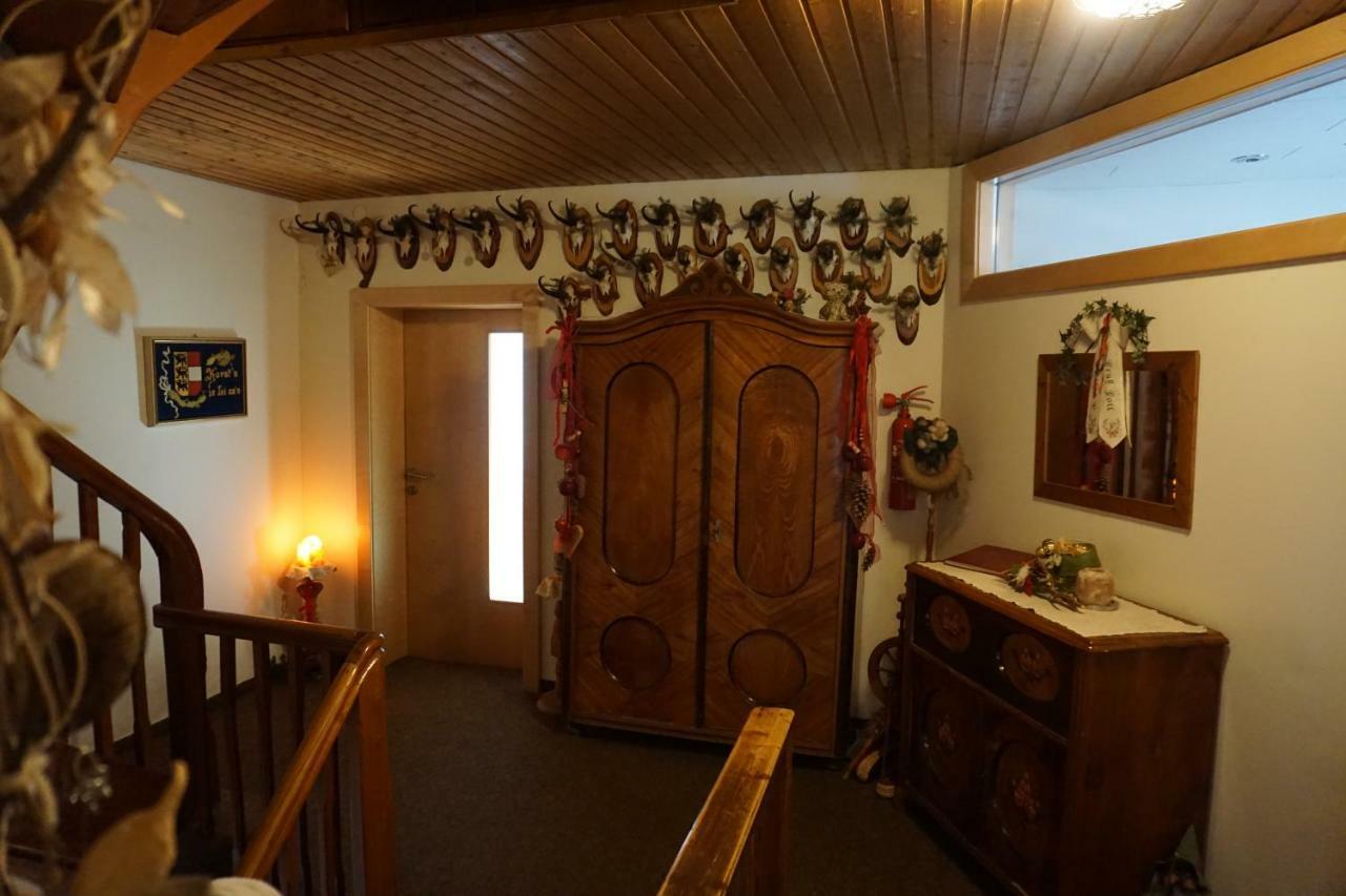 Apartamento Haus Waldblick Weissensee Exterior foto
