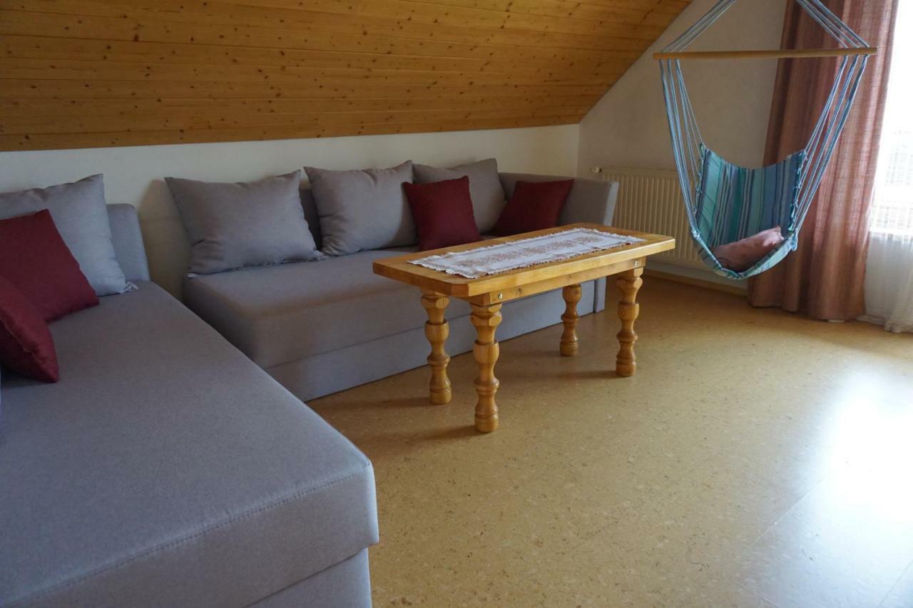 Apartamento Haus Waldblick Weissensee Exterior foto