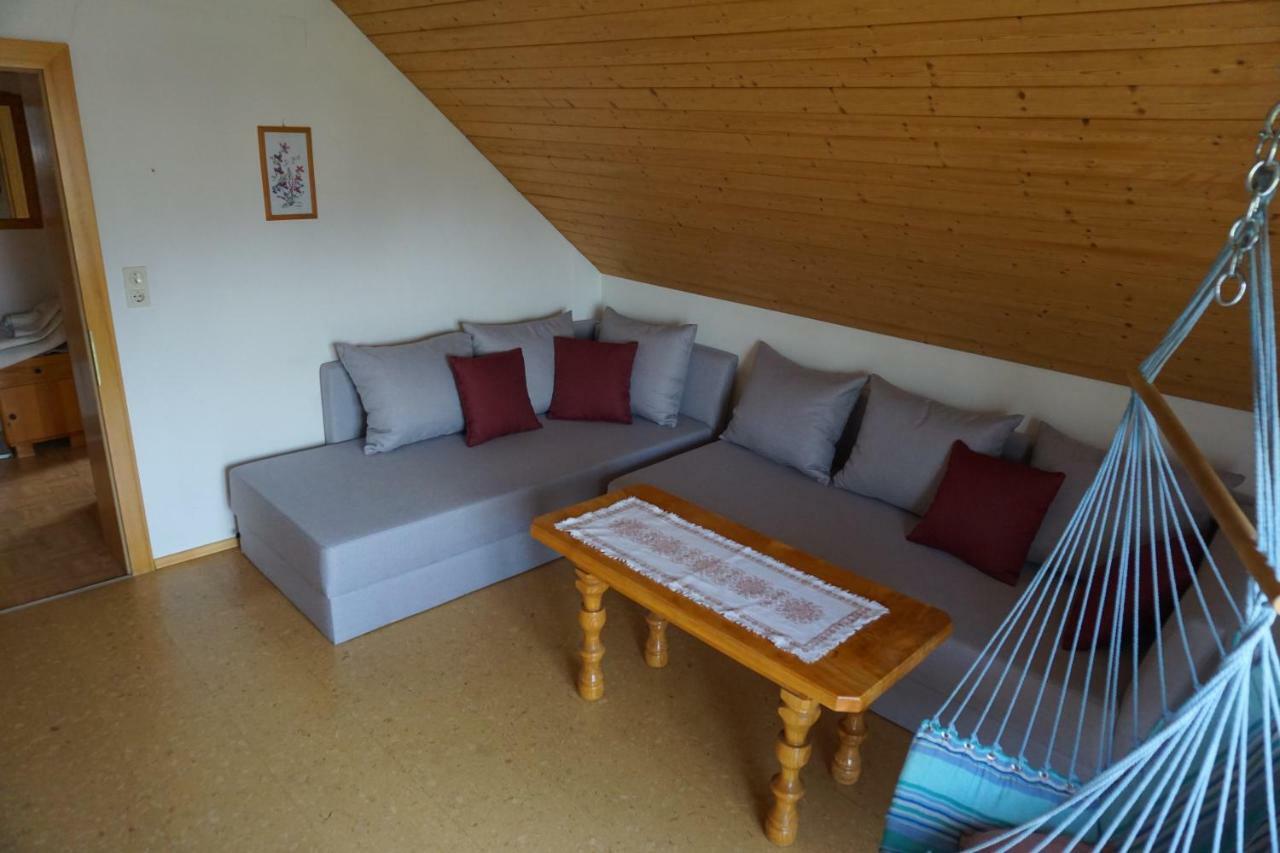 Apartamento Haus Waldblick Weissensee Exterior foto
